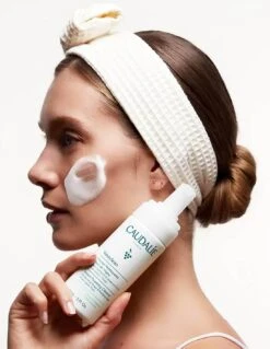 CAUDALIE VINOCLEAN ESPUMA LIMPIADORA 150 ML -Ibanez Farmacia Tienda caudalie vinoclean espuma limpiadora fleur de vigne 150 ml 2